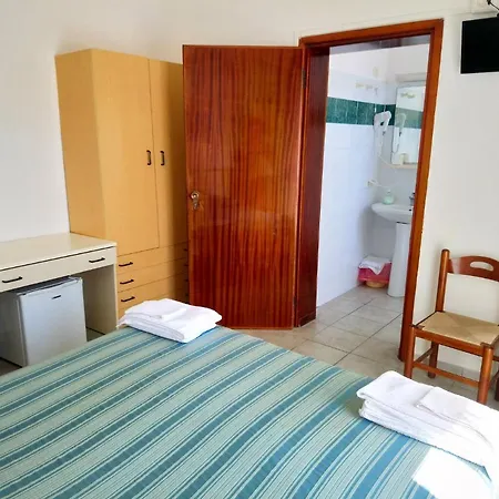 Casa Del Turista Hotel Torre dell'Orso